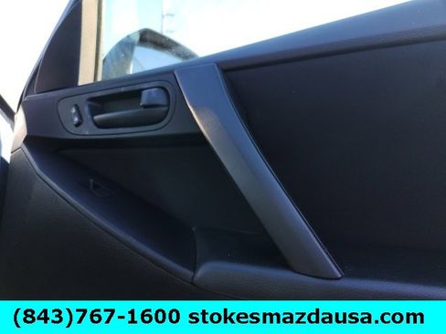 Used 2011 MAZDA MAZDA3 i Sport image 24