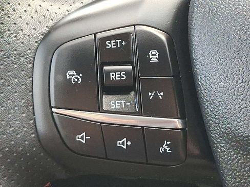Used 2025 Ford Escape ST-Line w/ Tech Pack #1 AWD/4WD image 21