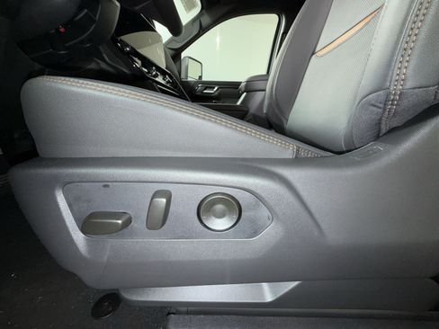New 2026 GMC Sierra 2500 AT4 w/ Technology Package AWD/4WD image 14