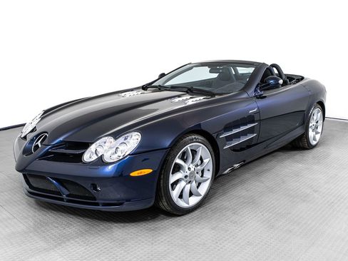Used 2008 Mercedes-Benz SLR image 32