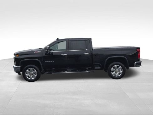 Used 2022 Chevrolet Silverado 3500 LTZ AWD/4WD image 5