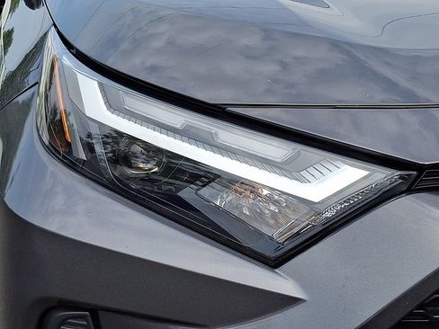 Used 2024 Toyota RAV4 XLE FWD image 9