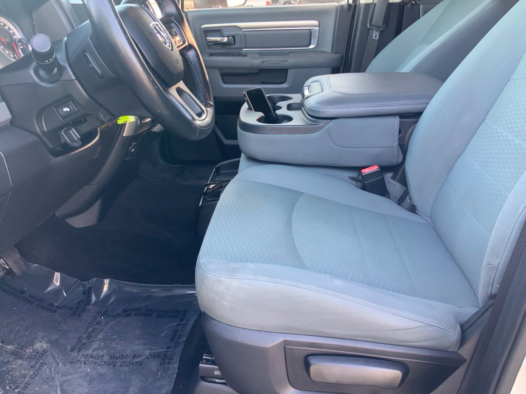 Used 2018 RAM 2500 SLT w/ Luxury Group AWD/4WD image 17