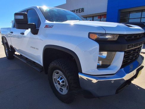 Used 2022 Chevrolet Silverado 2500 W/T w/ WT Convenience Package image 2