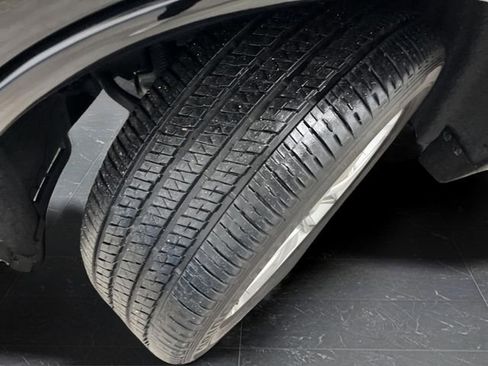 Used 2024 Dodge Durango GT image 40