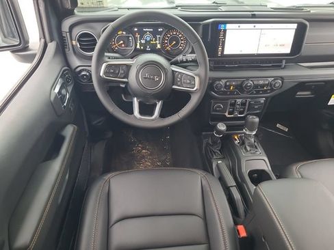 New 2026 Jeep Wrangler Unlimited Sahara AWD/4WD image 7