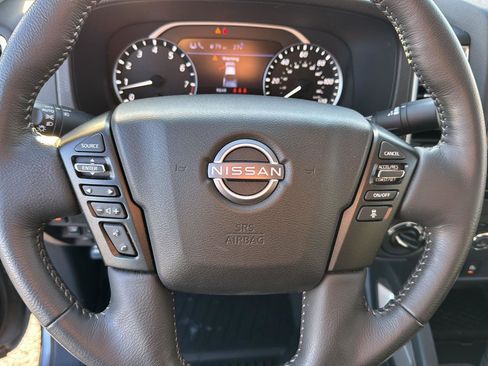 Used 2024 Nissan Frontier SV w/ SV Convenience Package image 19