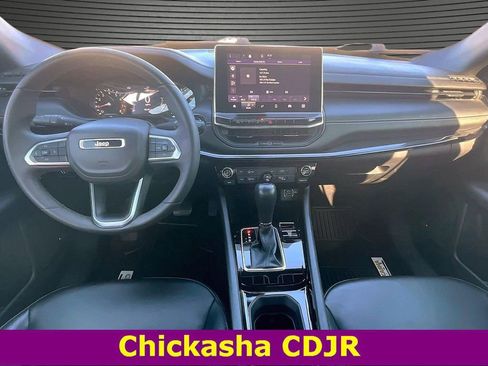 Used 2022 Jeep Compass Altitude w/ Sun and Sound Group image 4