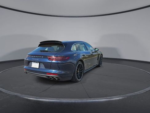 Used 2018 Porsche Panamera 4S image 8