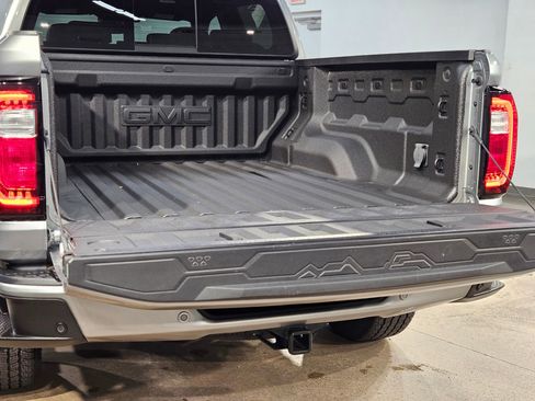 Used 2024 GMC Canyon Elevation w/ Elevation Premium Package image 18