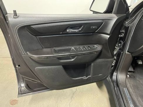 Used 2017 GMC Acadia Limited SLT FWD image 24