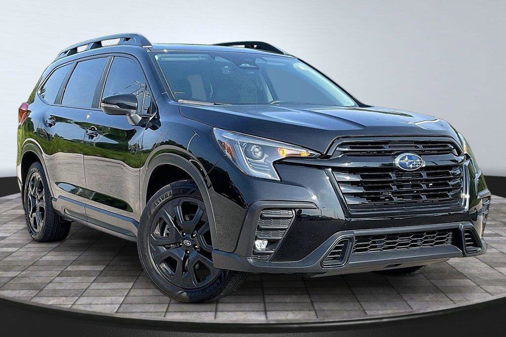 Used 2023 Subaru Ascent Onyx Edition AWD/4WD image 10