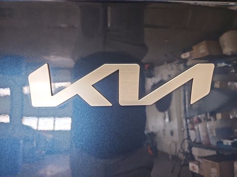 Used 2025 Kia Sportage EX image 30