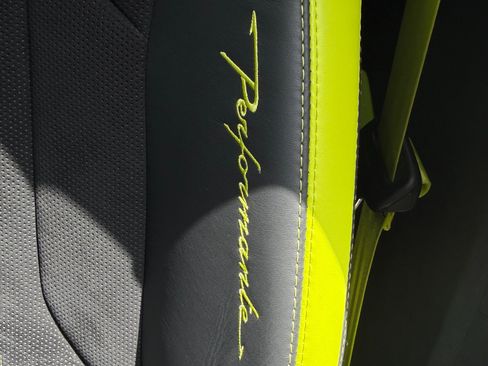 Used 2023 Lamborghini Urus Performante AWD/4WD image 16