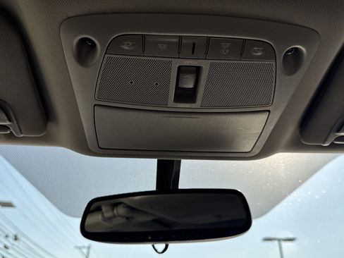 Used 2018 Nissan Murano SL w/ Moonroof Package AWD/4WD image 10