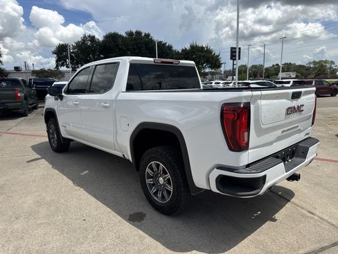 Used 2025 GMC Sierra 1500 AT4 AWD/4WD image 9