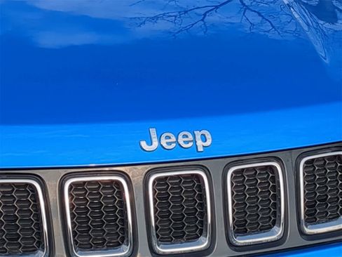 Certified 2021 Jeep Compass Limited image 19