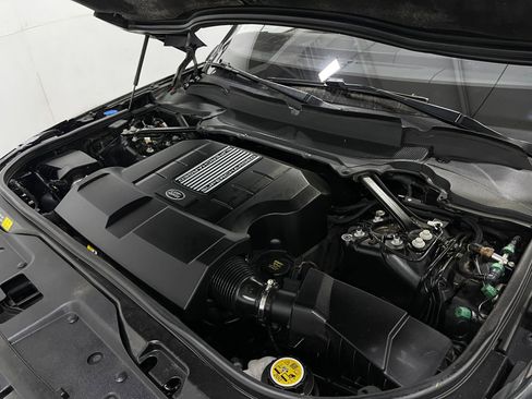 Used 2020 Land Rover Discovery Landmark image 28