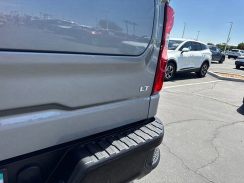 Used 2025 Chevrolet Silverado 1500 LT Trail Boss w/ LPO, Dark Essentials Package AWD/4WD image 8