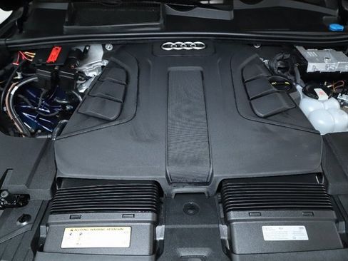 Used 2019 Audi Q7 3.0T Prestige w/ Prestige Package image 37