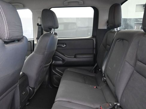 Used 2022 Nissan Frontier SV RWD image 18