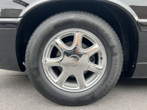 Used 2002 Cadillac Eldorado Touring w/ Preffered Equipment Group FWD image 96