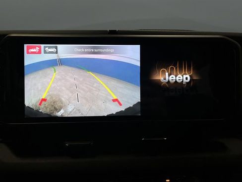 Used 2024 Jeep Wrangler Sahara w/ Technology Group image 10