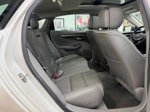 Used 2014 Chevrolet Impala LTZ FWD image 15