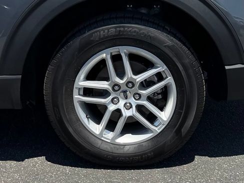 Used 2026 Ford Explorer Active RWD image 14