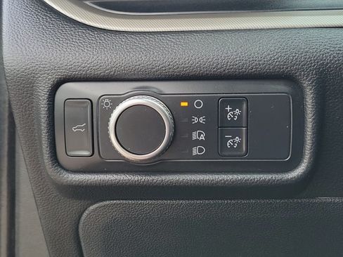 Certified 2020 Ford Explorer XLT RWD image 23