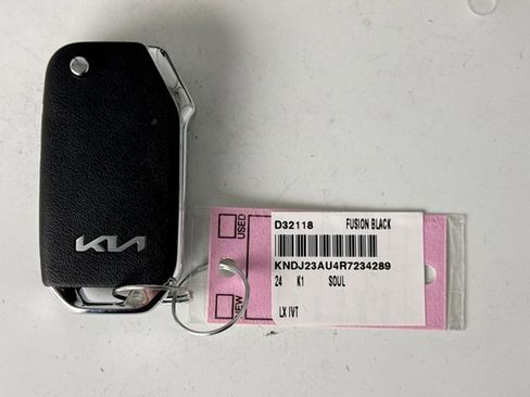 Used 2024 Kia Soul LX w/ Option Group 015 image 19