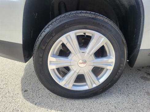 Used 2017 GMC Terrain SLE image 31