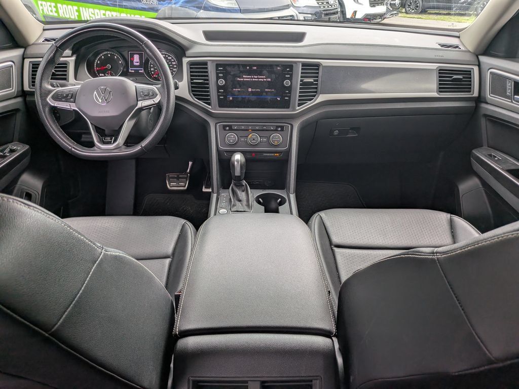 Used 2021 Volkswagen Atlas SE w/ Towing Package FWD image 12
