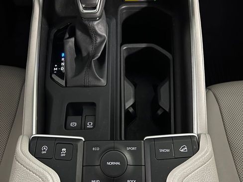 Certified 2024 Toyota Grand Highlander Limited image 28