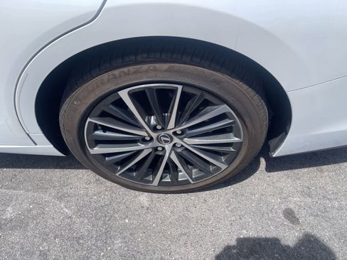 Used 2023 Lexus ES 350 w/ Premium Package FWD image 8