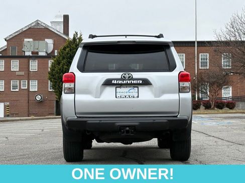 Used 2012 Toyota 4Runner SR5 image 7