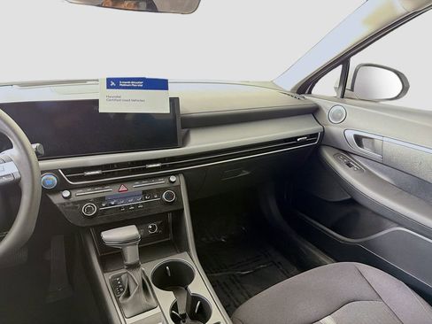 Used 2025 Hyundai Sonata SE FWD image 24
