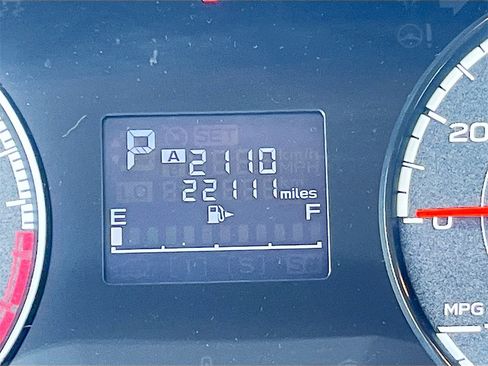 Used 2019 Subaru Impreza 2.0i Premium image 12