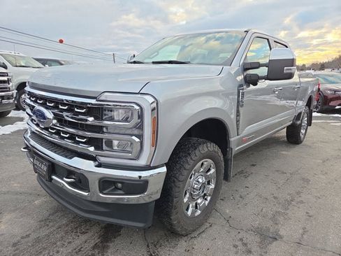 Used 2024 Ford F250 Lariat w/ Lariat Ultimate Package image 2