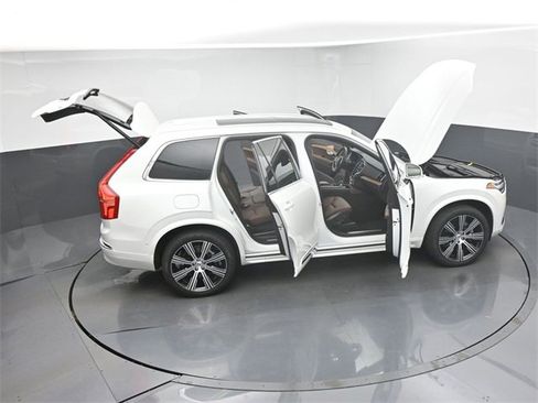 Used 2024 Volvo XC90 B6 Plus w/ Protection Package Premier image 48