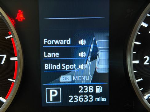Used 2025 Nissan Sentra S FWD image 30