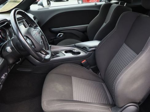 Used 2023 Dodge Challenger GT RWD image 21