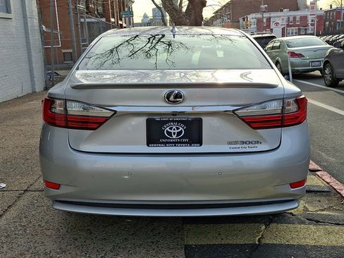 Used 2016 Lexus ES 300h image 5