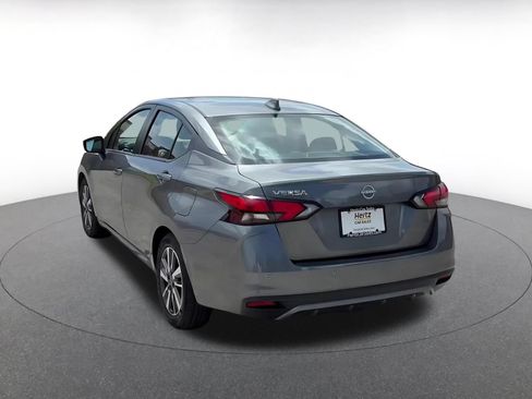 Used 2025 Nissan Versa SV FWD image 9