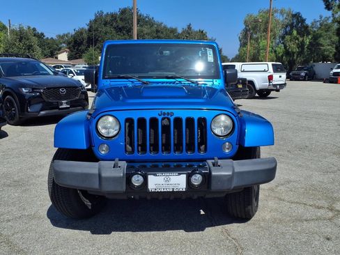 Used 2014 Jeep Wrangler Unlimited Sahara AWD/4WD image 2