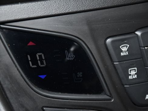 Used 2017 Buick Envision Essence AWD/4WD image 30