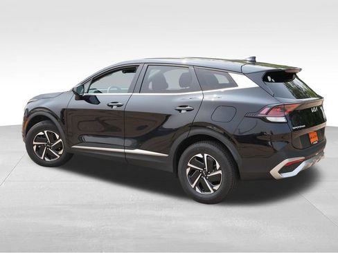 Certified 2023 Kia Sportage LX AWD/4WD image 8