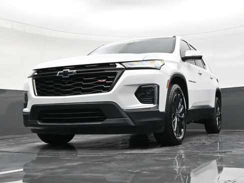 Used 2022 Chevrolet Traverse RS FWD image 27