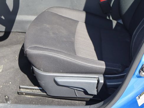 Used 2025 Nissan Sentra SV FWD image 14