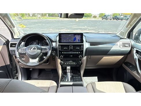 Used 2023 Lexus GX 460 Premium w/ Premium Package AWD/4WD image 35